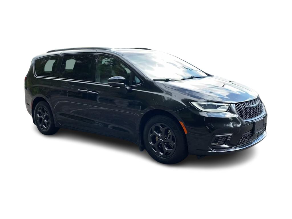 Thumbnail: 2021 Chrysler Pacifica - 19