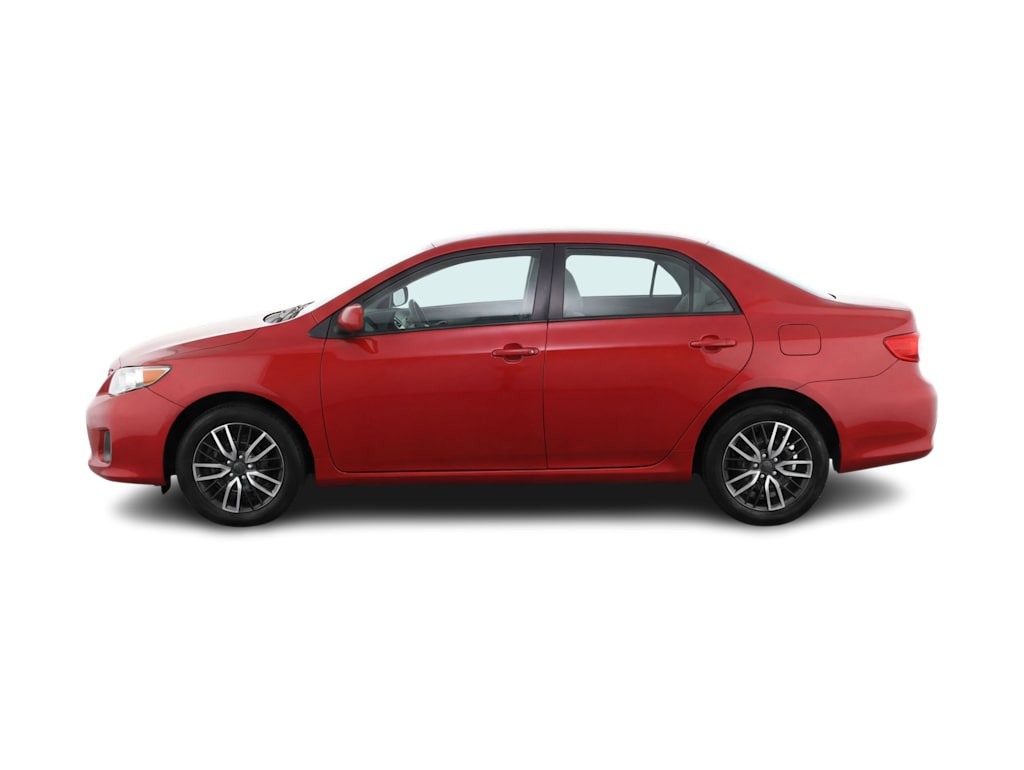 Thumbnail: 2013 Toyota Corolla - 2