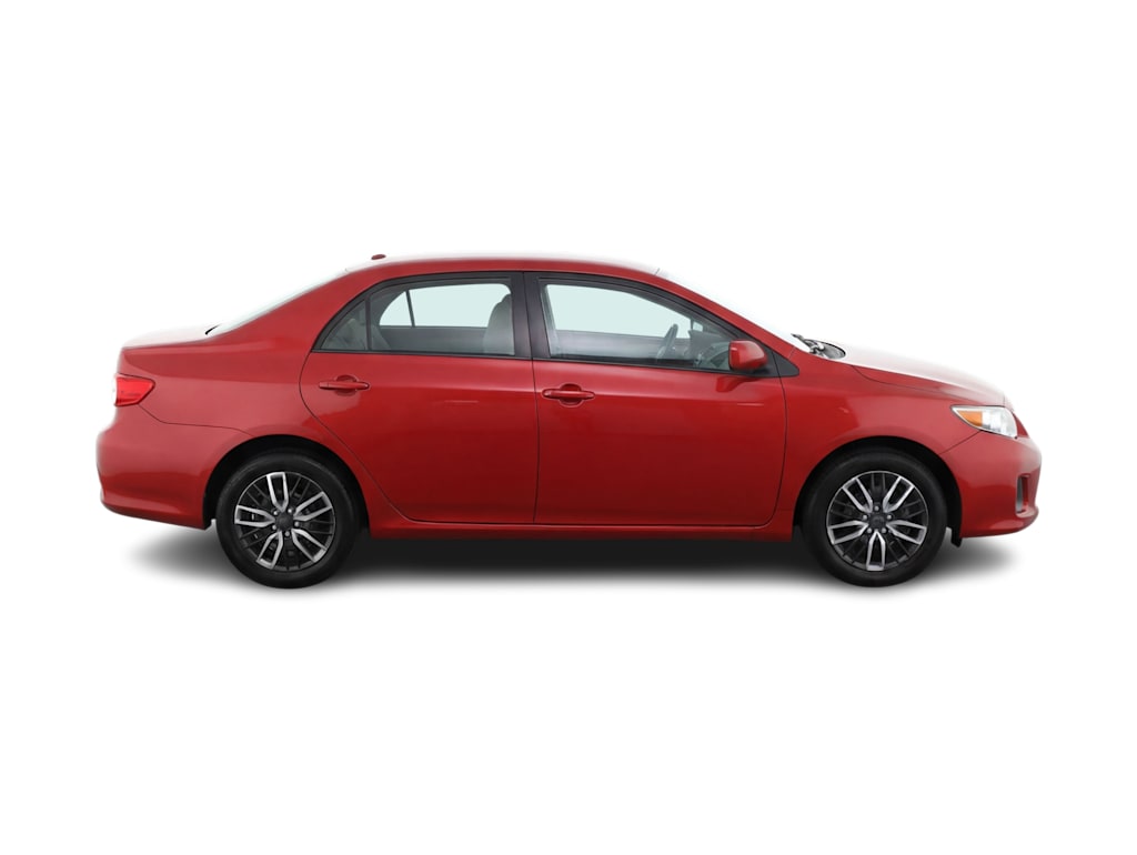 Thumbnail: 2013 Toyota Corolla - 11