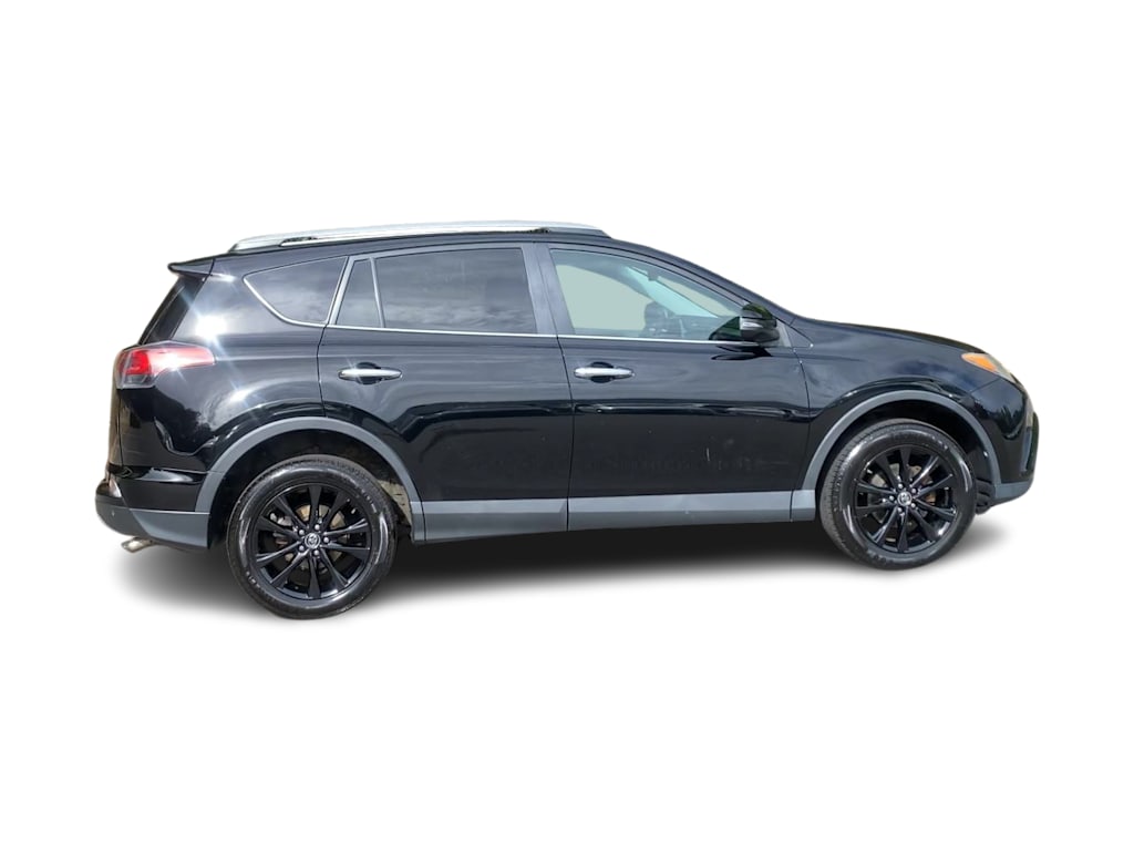 Thumbnail: 2017 Toyota RAV4 - 25
