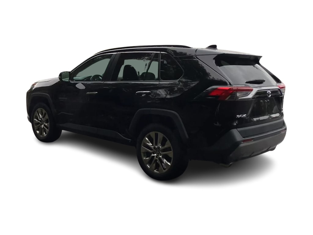 Thumbnail: 2019 Toyota RAV4 - 4