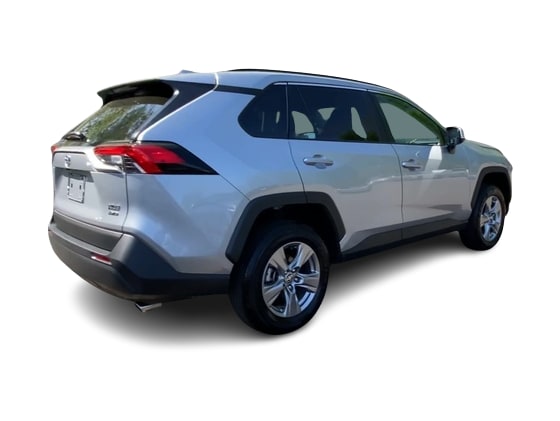2024 Toyota RAV4 XLE 20