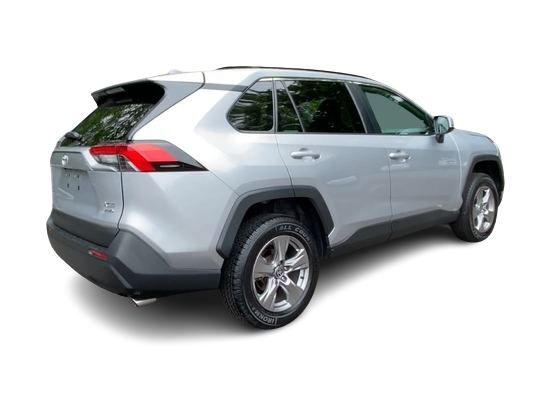 2024 Toyota RAV4 XLE 20