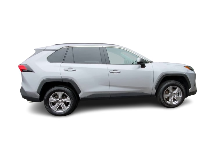 2024 Toyota RAV4 XLE 21
