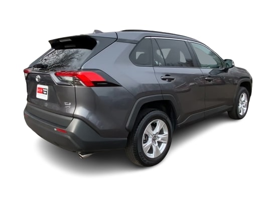 2021 Toyota RAV4 XLE 20