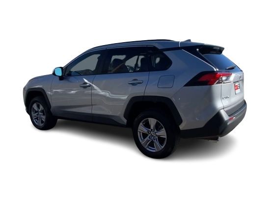 2022 Toyota RAV4 XLE 19