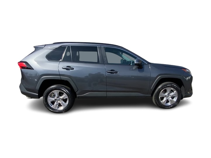 2023 Toyota RAV4 XLE 20
