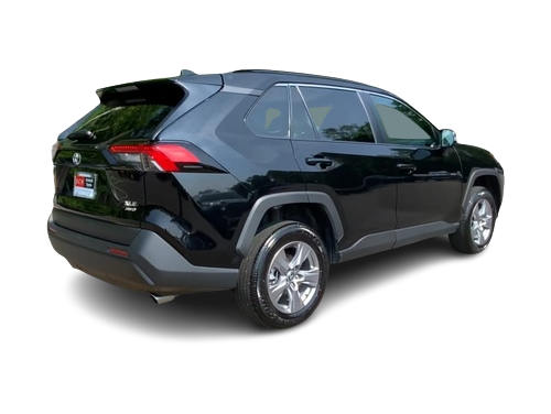 2024 Toyota RAV4 XLE 16