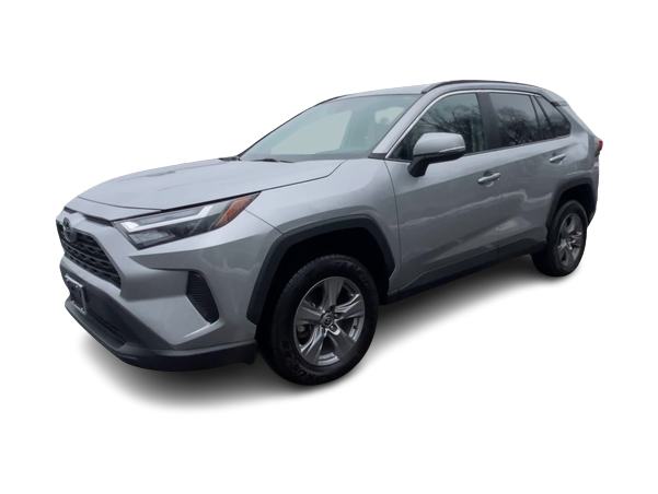 2022 Toyota RAV4 XLE 17