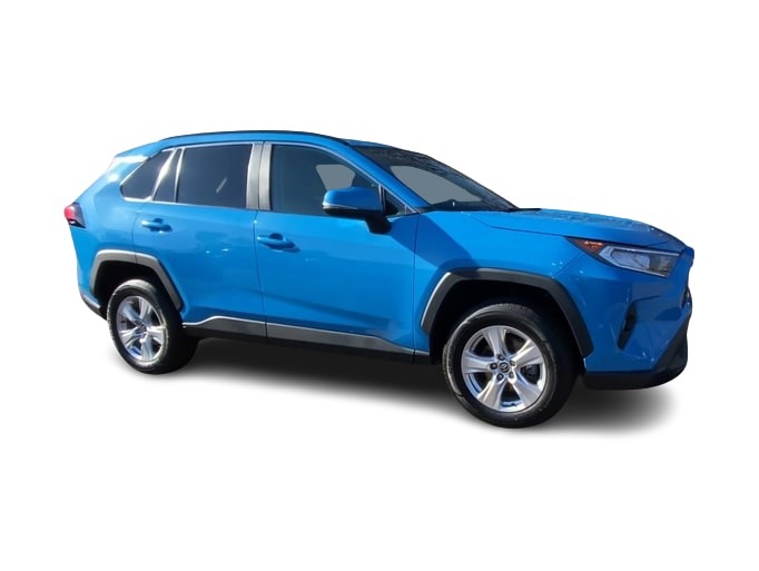 2021 Toyota RAV4 XLE 16