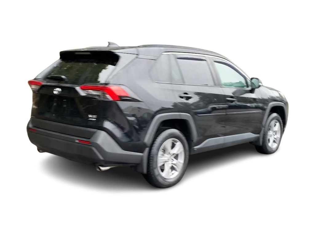Thumbnail: 2023 Toyota RAV4 - 21
