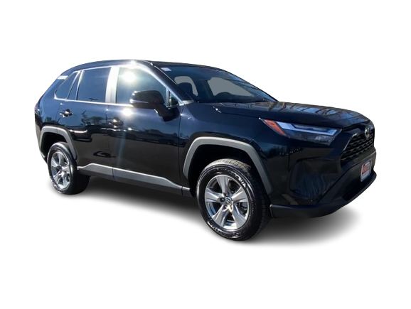 2023 Toyota RAV4 XLE 17