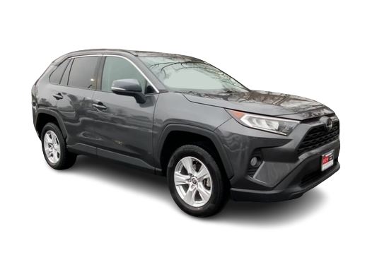 2021 Toyota RAV4 XLE 17