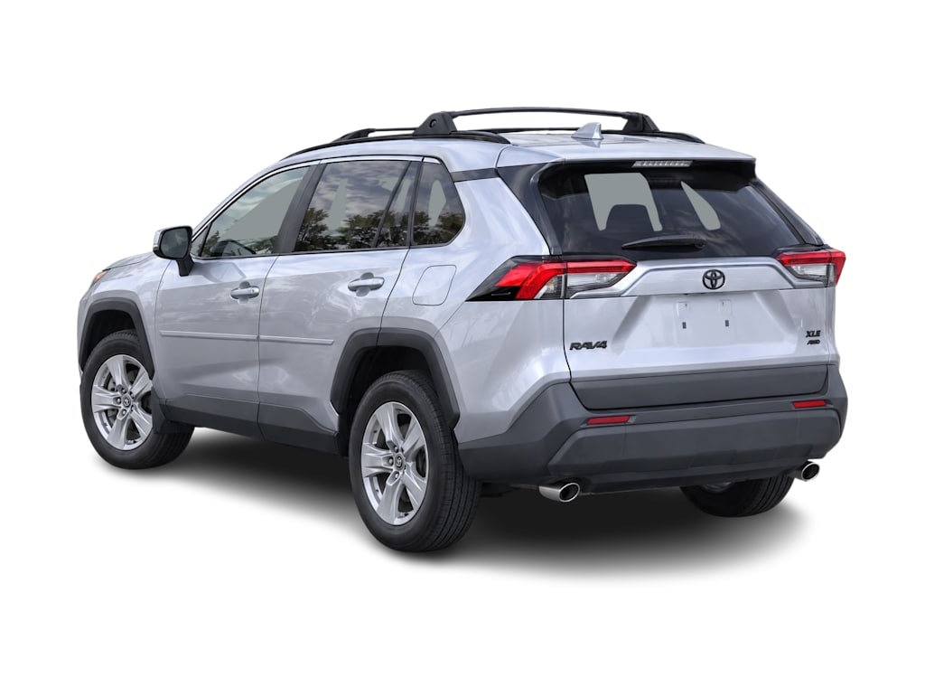 Thumbnail: 2021 Toyota RAV4 - 4