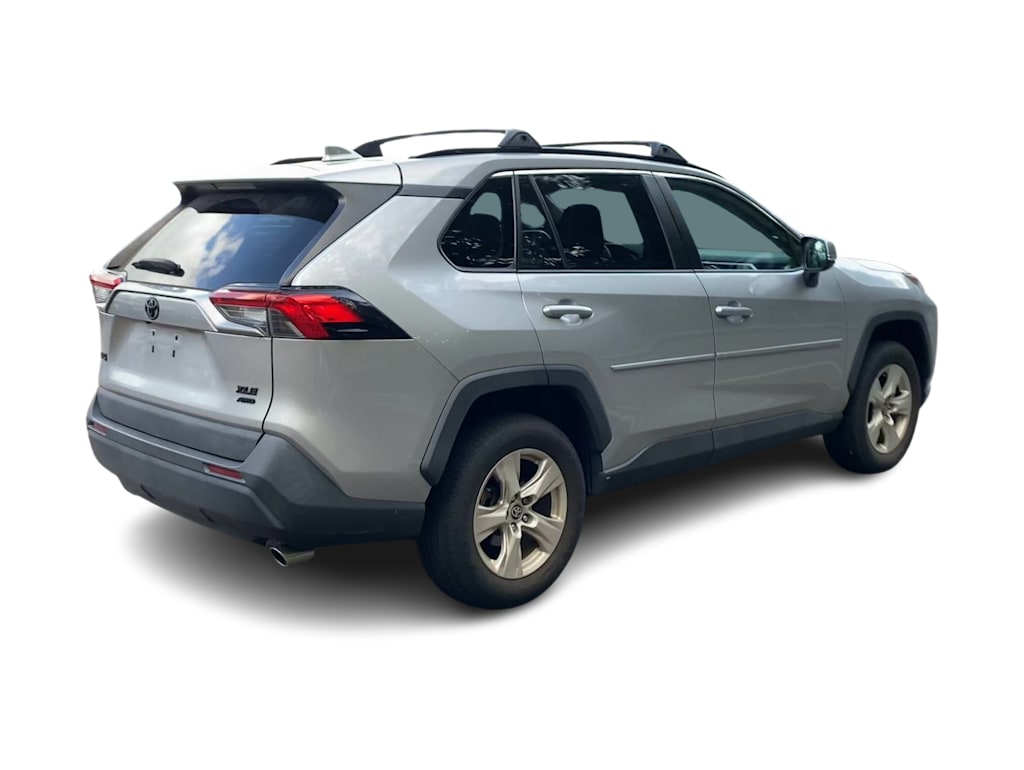 Thumbnail: 2021 Toyota RAV4 - 28