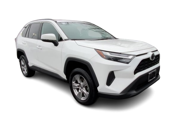 2022 Toyota RAV4 XLE 18