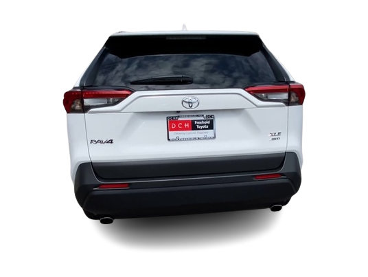 2024 Toyota RAV4 XLE 5