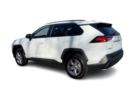 2023 Toyota RAV4 XLE 18