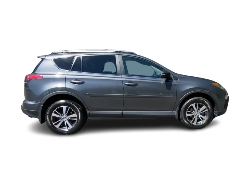 Thumbnail: 2018 Toyota RAV4 - 17