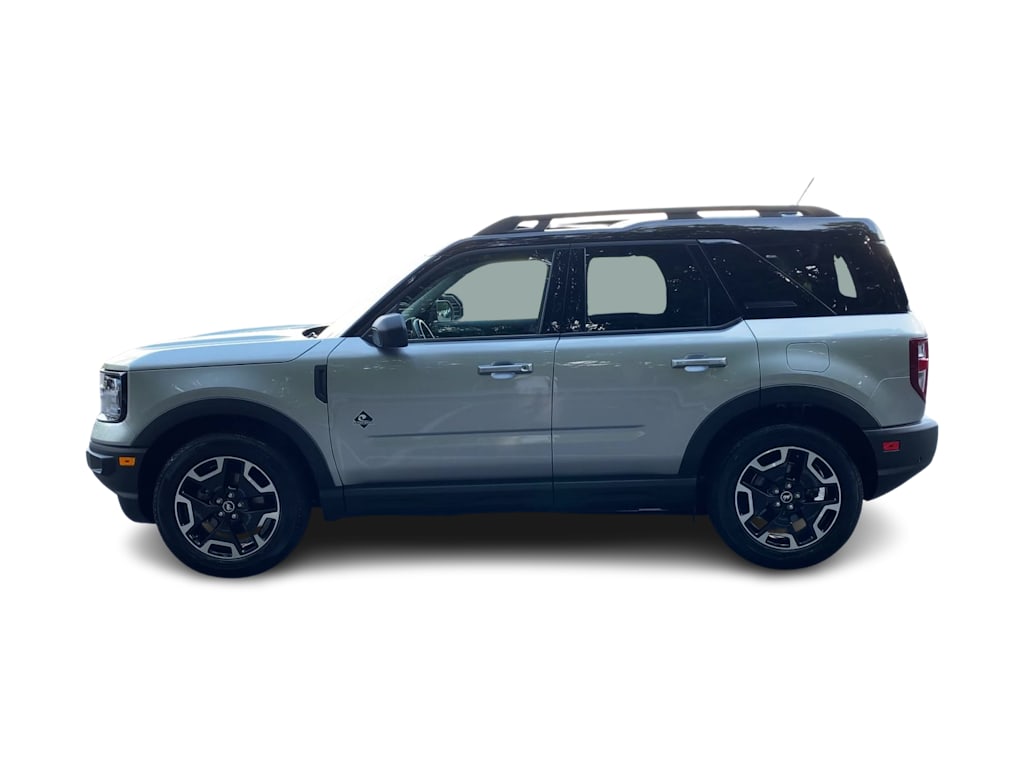 Thumbnail: 2023 Ford Bronco Sport - 3