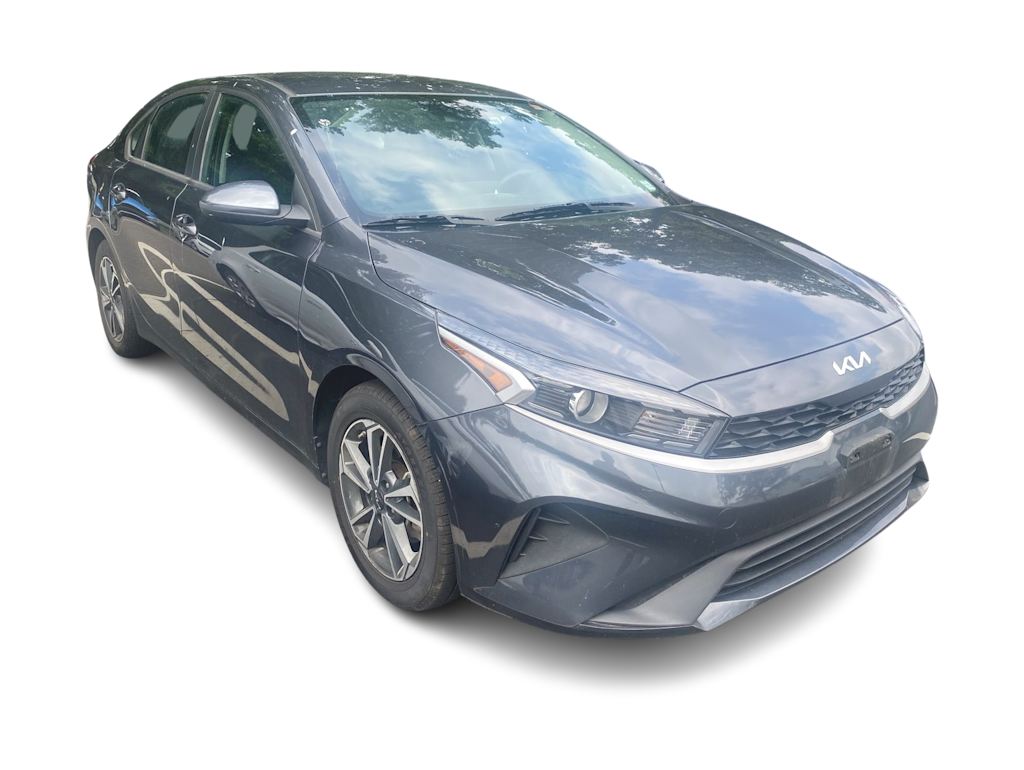 Thumbnail: 2023 Kia Forte - 7
