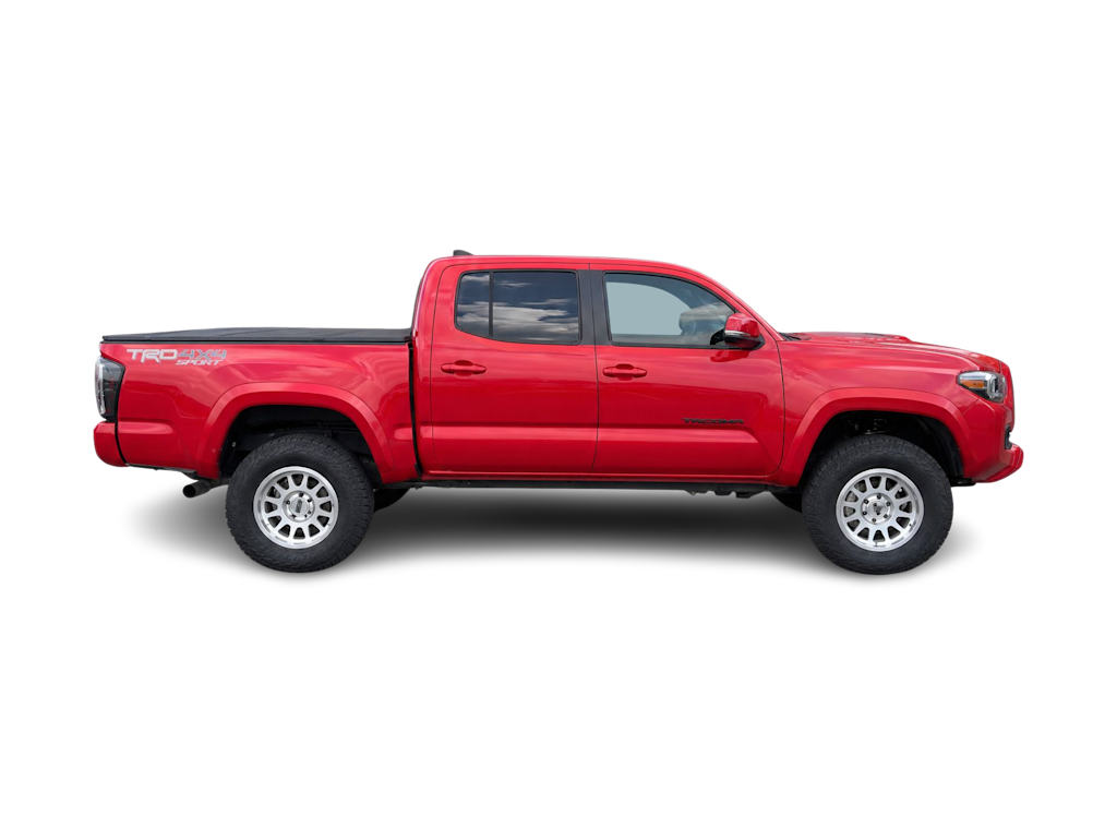 Thumbnail: 2017 Toyota Tacoma - 12