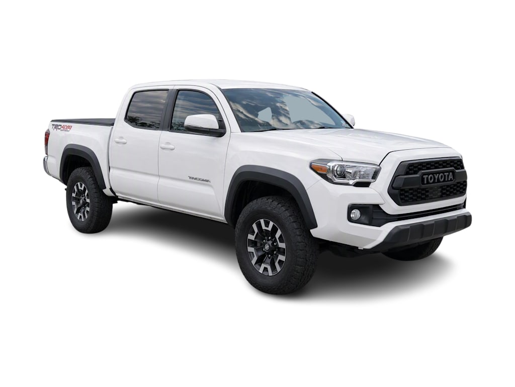 Thumbnail: 2018 Toyota Tacoma - 8