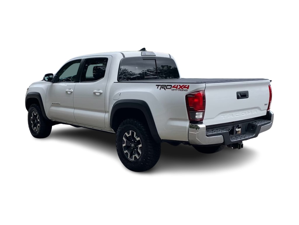 Thumbnail: 2018 Toyota Tacoma - 4