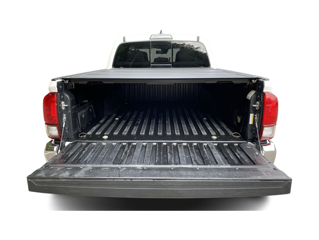 Thumbnail: 2018 Toyota Tacoma - 35