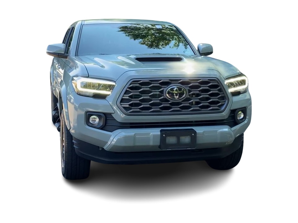 Thumbnail: 2023 Toyota Tacoma - 21