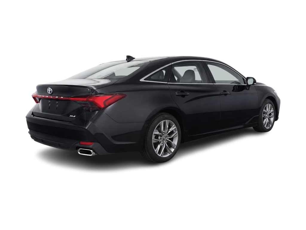 Thumbnail: 2022 Toyota Avalon - 10