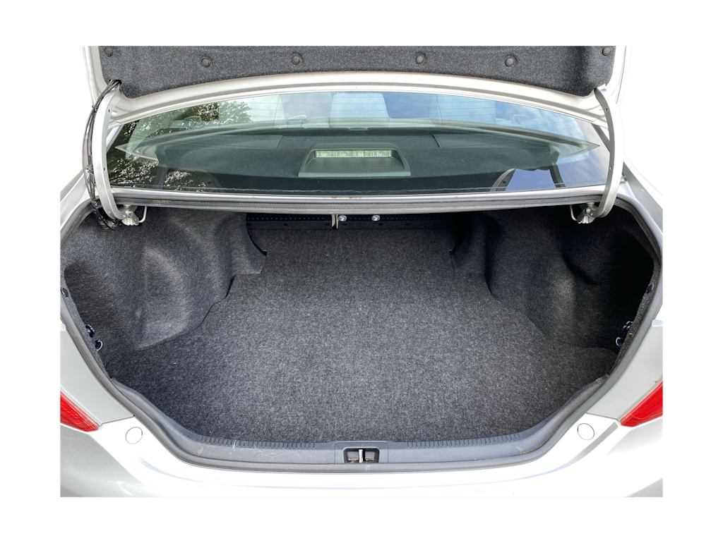 Thumbnail: 2012 Toyota Camry - 17
