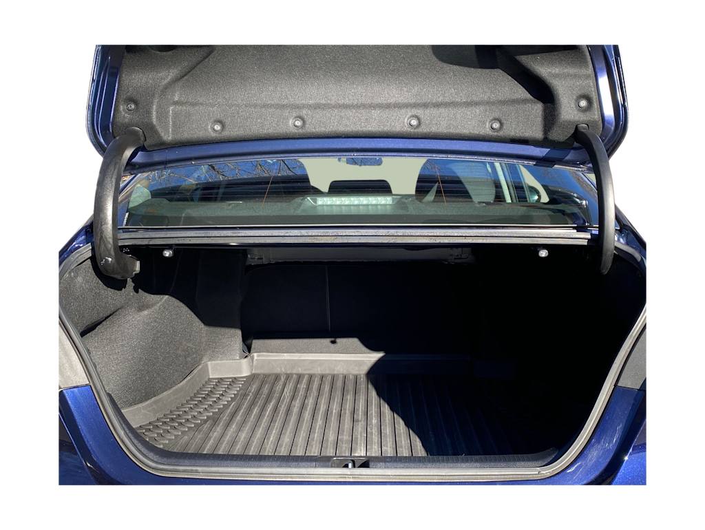 Thumbnail: 2021 Toyota Camry - 16