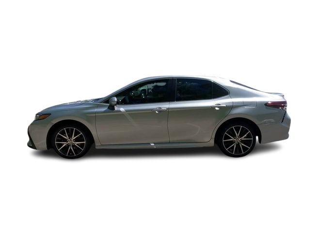 2023 Toyota Camry SE 3