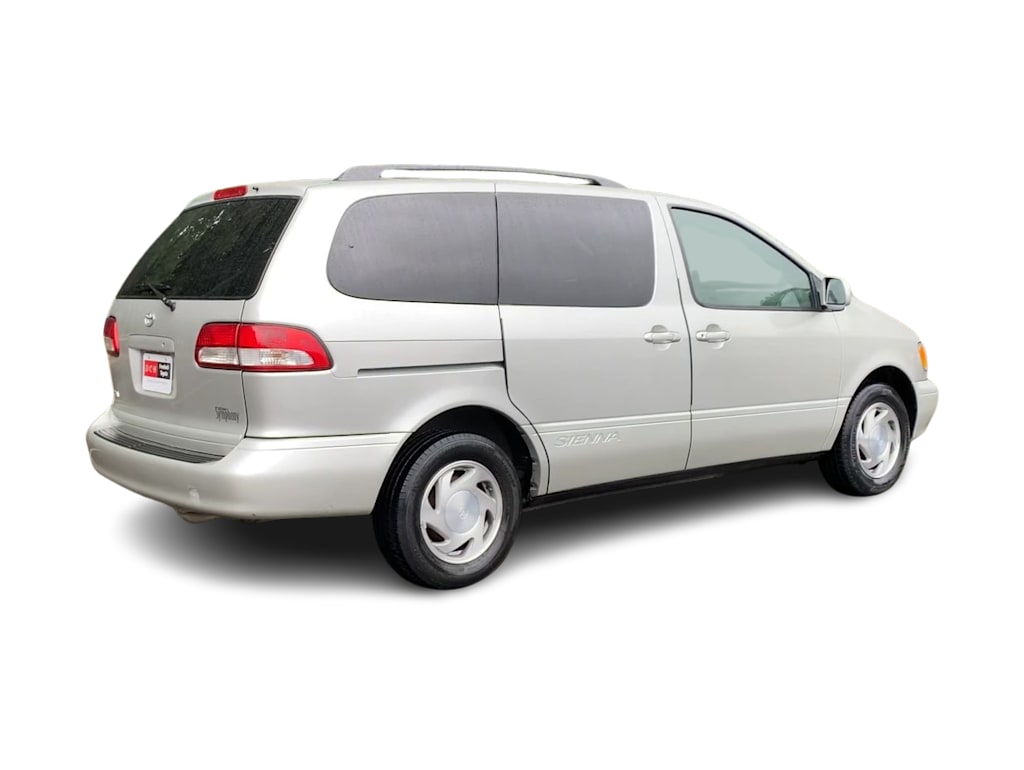 Thumbnail: 2003 Toyota Sienna - 23