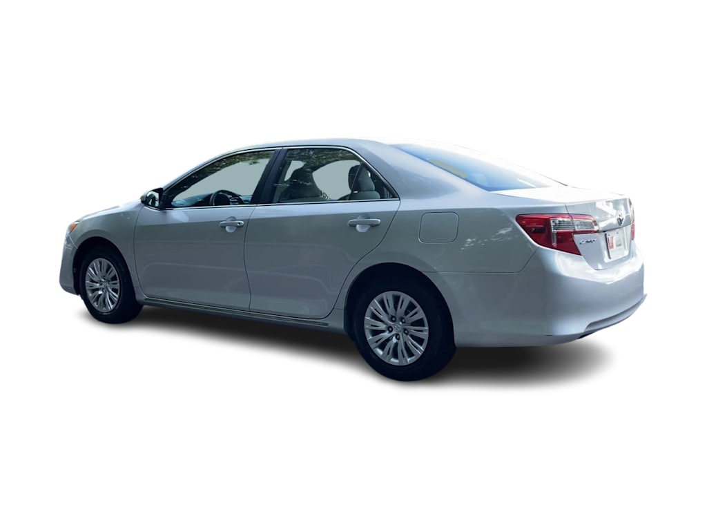 Thumbnail: 2014 Toyota Camry - 4