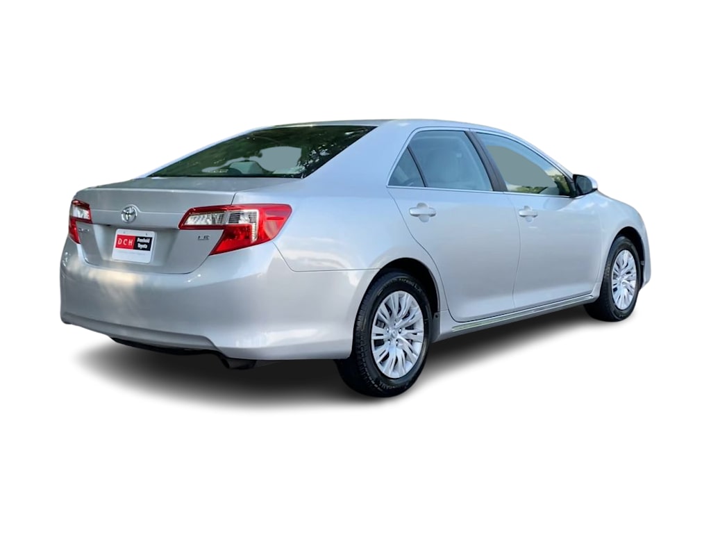 Thumbnail: 2014 Toyota Camry - 24