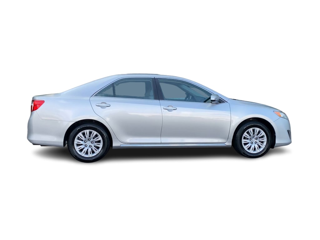 Thumbnail: 2014 Toyota Camry - 25