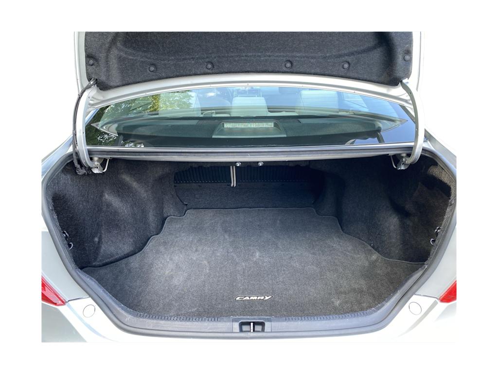 Thumbnail: 2014 Toyota Camry - 17