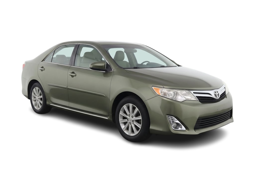 Thumbnail: 2013 Toyota Camry - 18