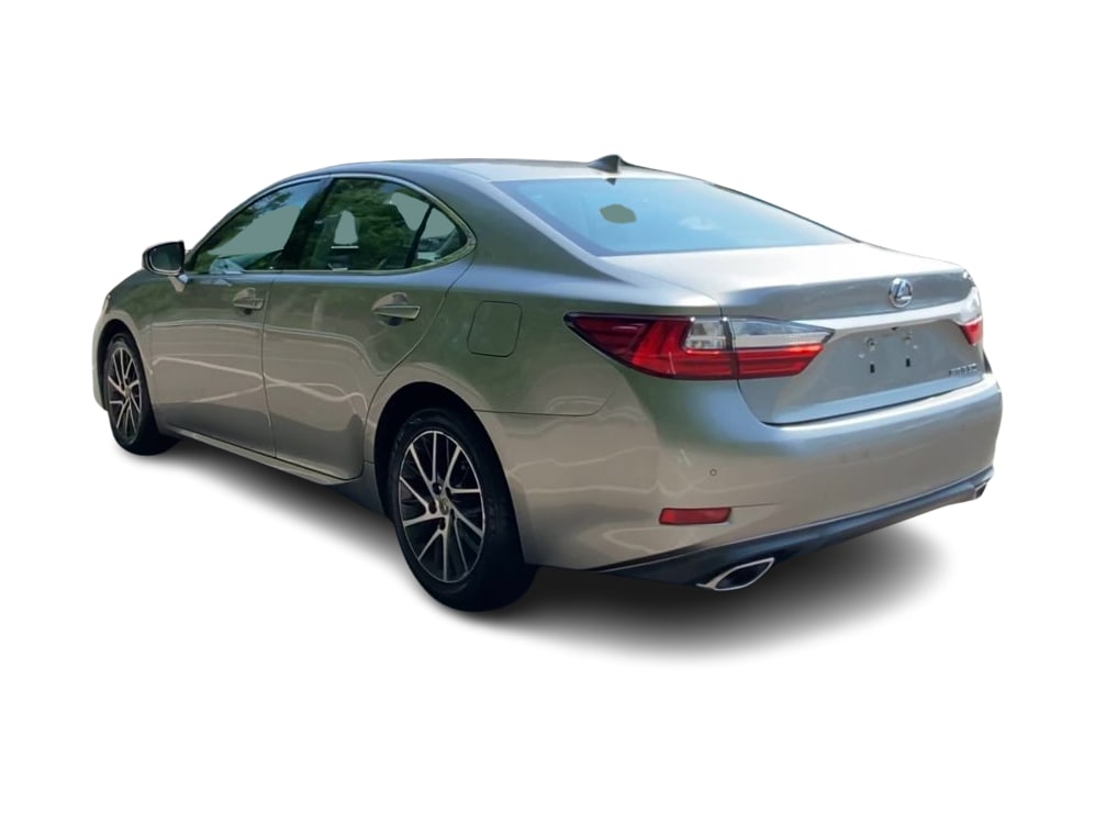Thumbnail: 2017 Lexus ES - 4
