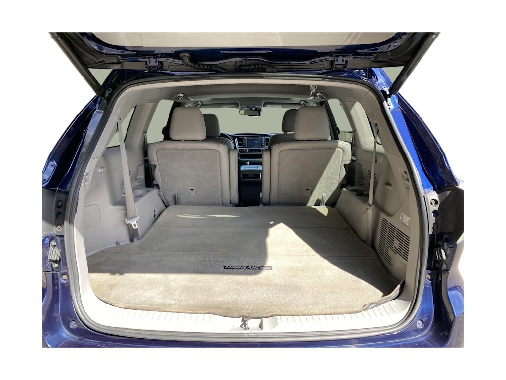 Thumbnail: 2015 Toyota Highlander - 36