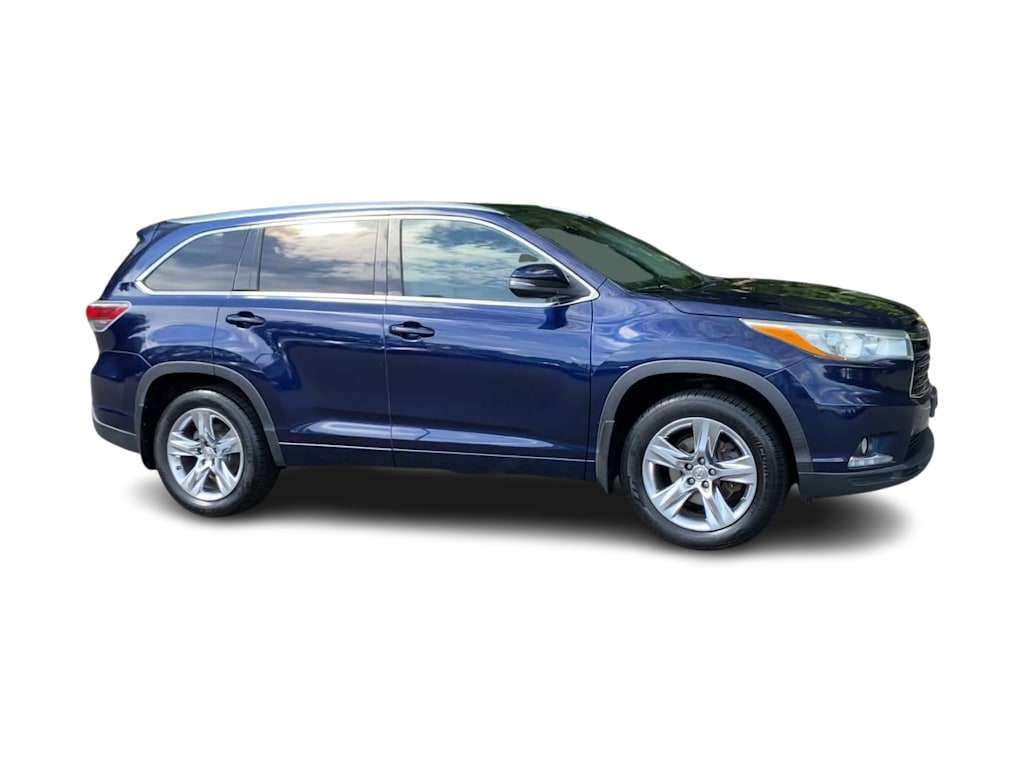 Thumbnail: 2015 Toyota Highlander - 21