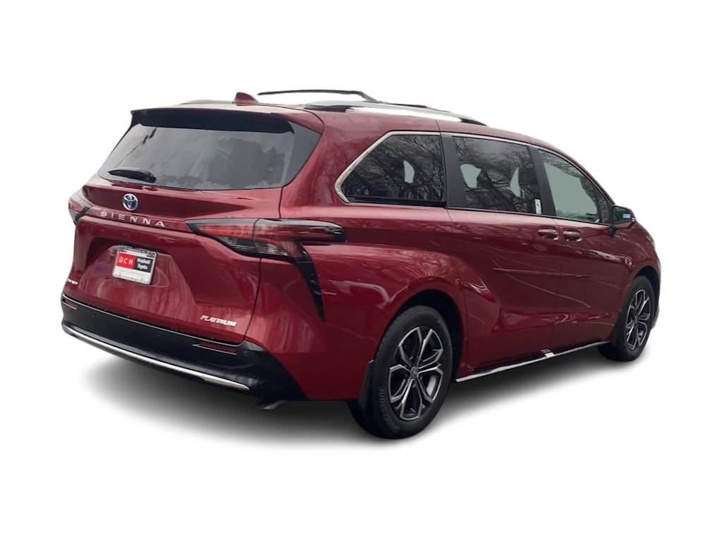 Thumbnail: 2025 Toyota Sienna - 17