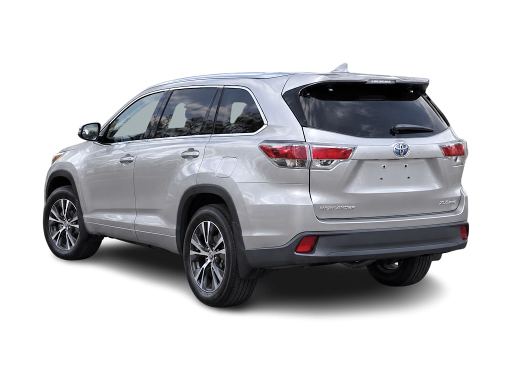 Thumbnail: 2016 Toyota Highlander - 3