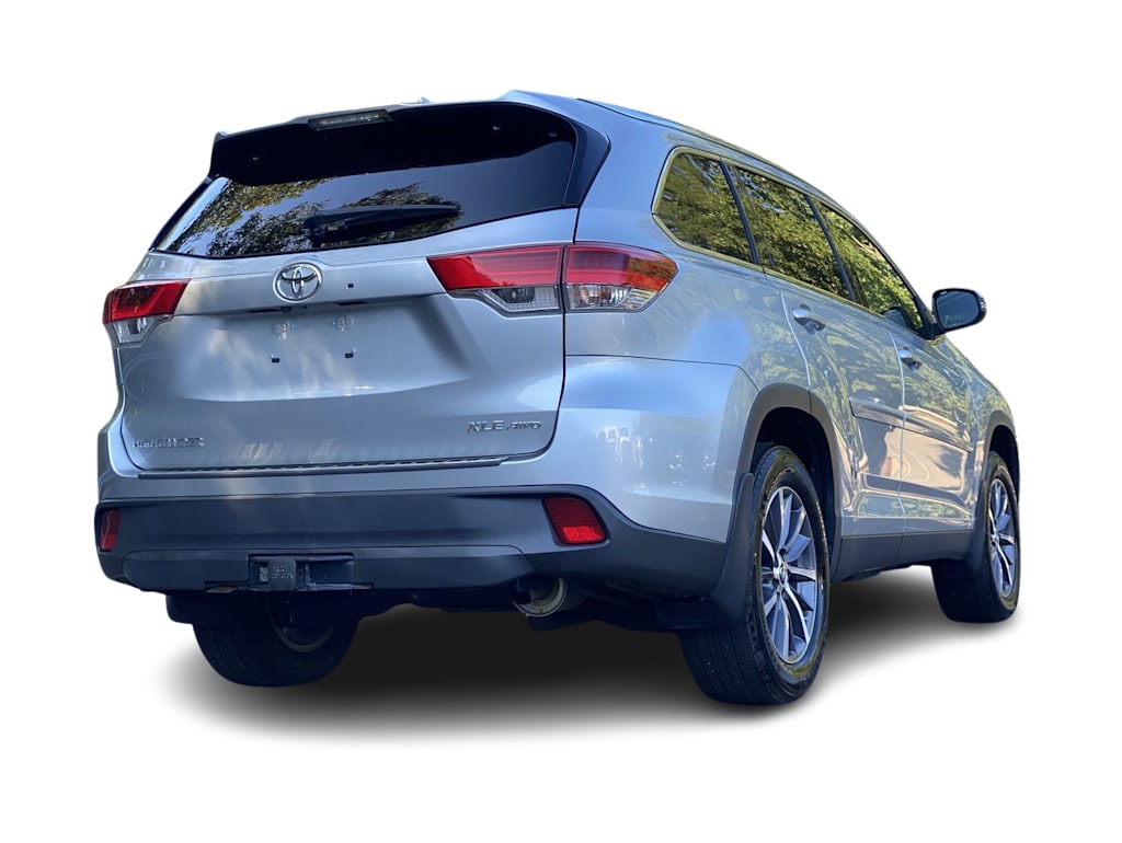 Thumbnail: 2019 Toyota Highlander - 26