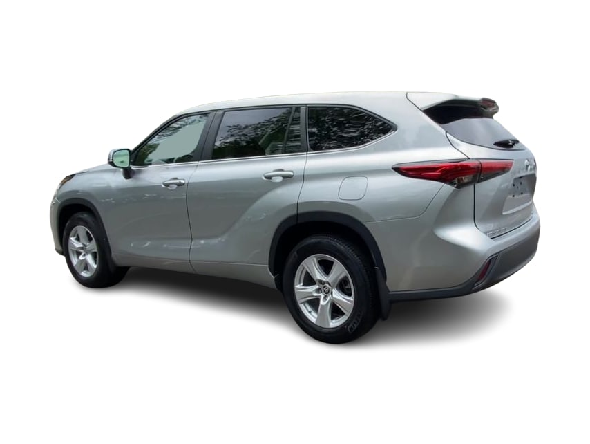 Thumbnail: 2023 Toyota Highlander - 25