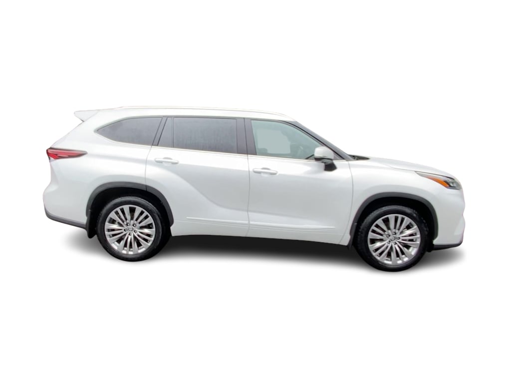Thumbnail: 2026 Toyota Highlander - 24