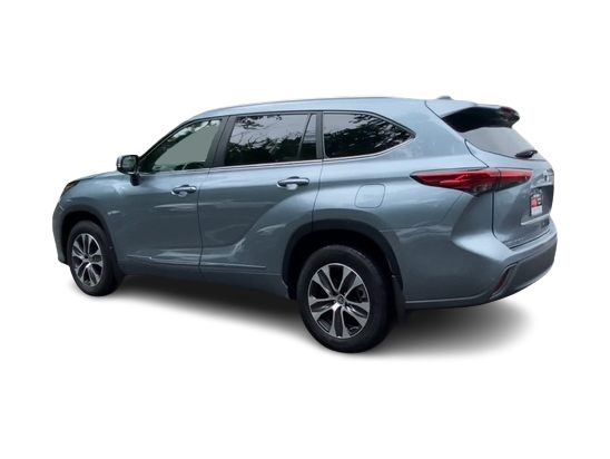 2023 Toyota Highlander XLE 19