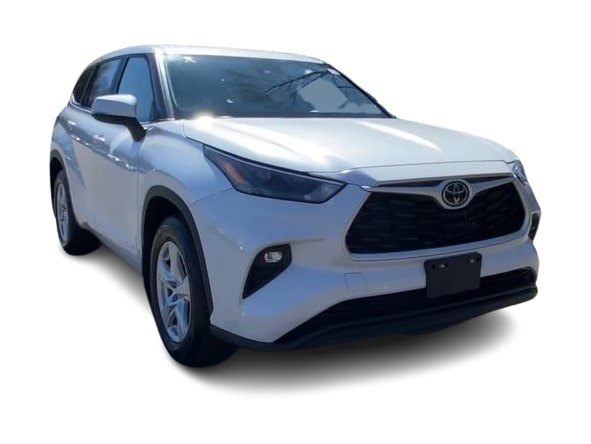 Thumbnail: 2023 Toyota Highlander - 4